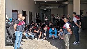 Kocaeli'de 32 kaçak göçmen sınır dışı edildi
