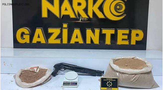 Gaziantep'te 22 Kilo Eroin Ele Geçirildi, 3 Şüpheli Tutuklandı 