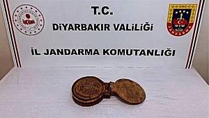 Diyarbakır'da operasyon! 1400 yıllık İbranice yazılı dini kitap ele geçirildi 