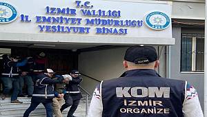 İzmir’de FETÖ’ye 4 tutuklama