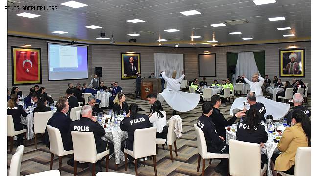 Manisa'da emniyet personeli iftarda bir araya geldi