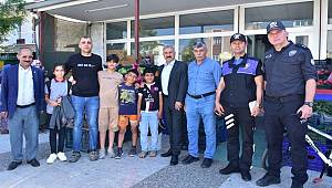 Manisa İl Emniyet Müdürü Fahri Aktaş Vatandaşları Dinliyor