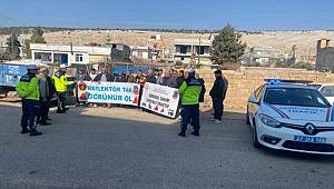 Gaziantep'te Traktör Sürücülerine Güvenlik Eğitimi 