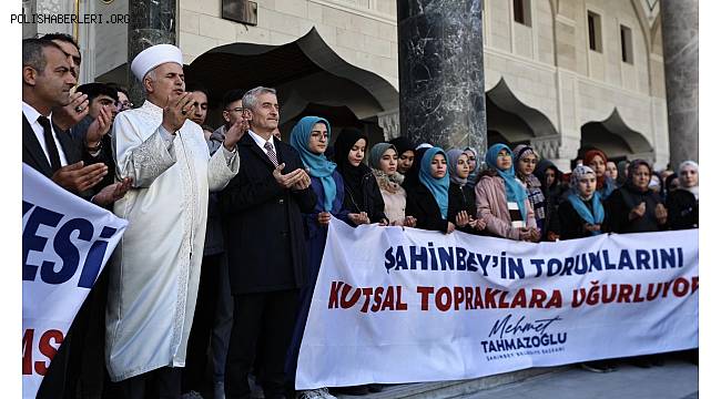 Şahinbey Belediyesi 177 Öğrenciyi Umreye Uğurladı 