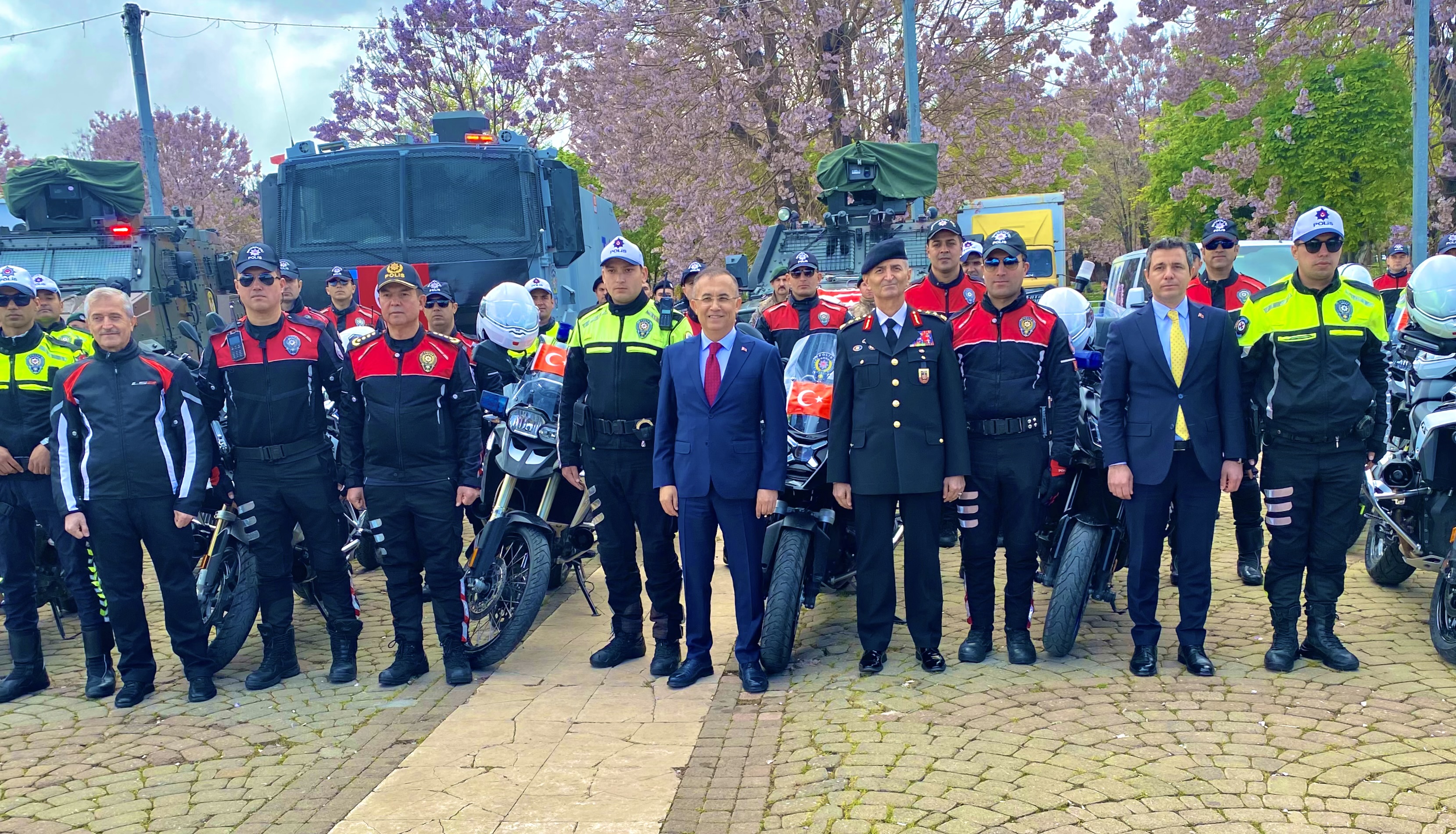 Gaziantep’te 10 Nisan Polis Haftası Coşkuyla Kutlandı! 50 Yeni Motosiklet Göreve Uğurlandı 