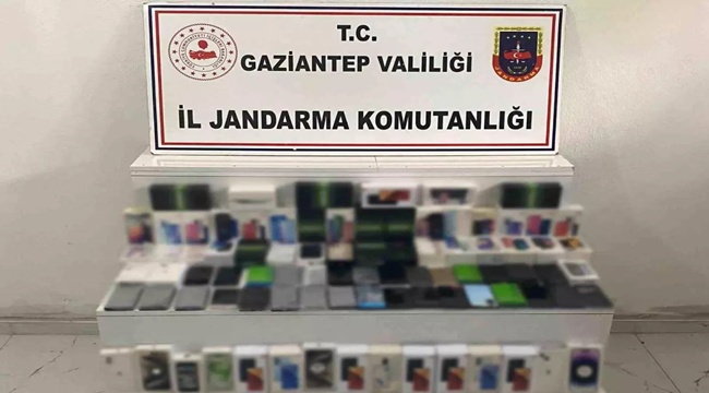 Gaziantep'te 2 milyon TL değerinde kaçak telefon ele geçirildi