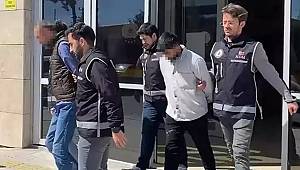 Telefon dolandırıcısı, 2 milyon liralık altını almaya gelince suçüstü yakalandı 
