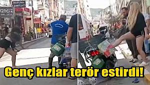 Genç kızlar terör estirdi! Belediye çalışanını sokak ortasında fırçayla dövdüler 