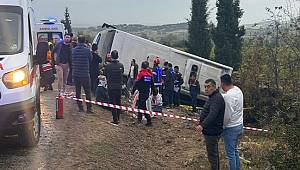 İzmir’e dönen tur otobüsü şarampole yuvarlandı; 2 ölü 5 yaralı 