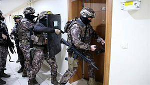 İstanbul ve Balıkesir'de Suç Ağına Operasyon! Mafya Elebaşının 13 Adamı Yakalandı