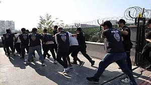 Mersin'de 'Loca satıyoruz' diyen 5 dolandırıcı tutuklandı