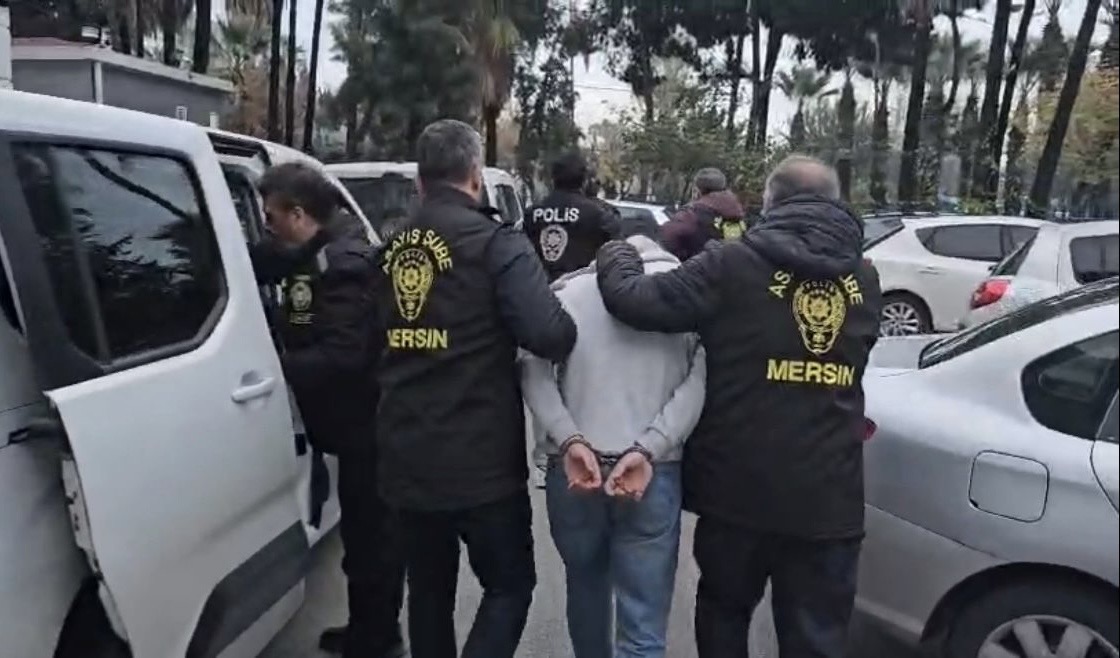 Mersin’de İşyerini Yağmalayan 3 Şüpheli Gözaltına Alındı 