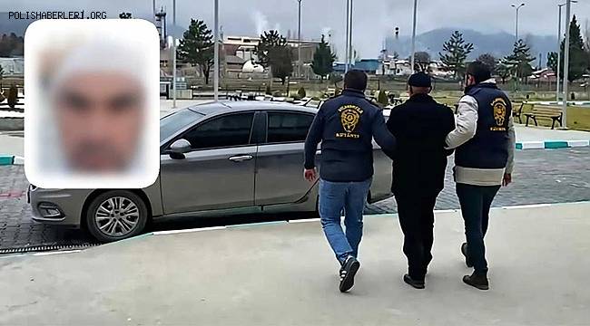 Umre vaadiyle topladığı paraları kumarda kaybetti