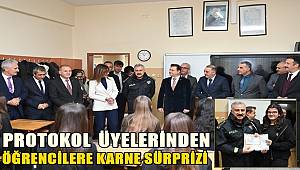 Manisa’da protokol üyeleri karne heyecanına ortak oldu