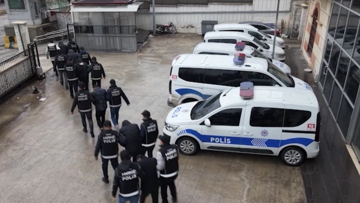 Gaziantep’te 168 Litre Sıvı Metamfetamin Ele Geçirildi