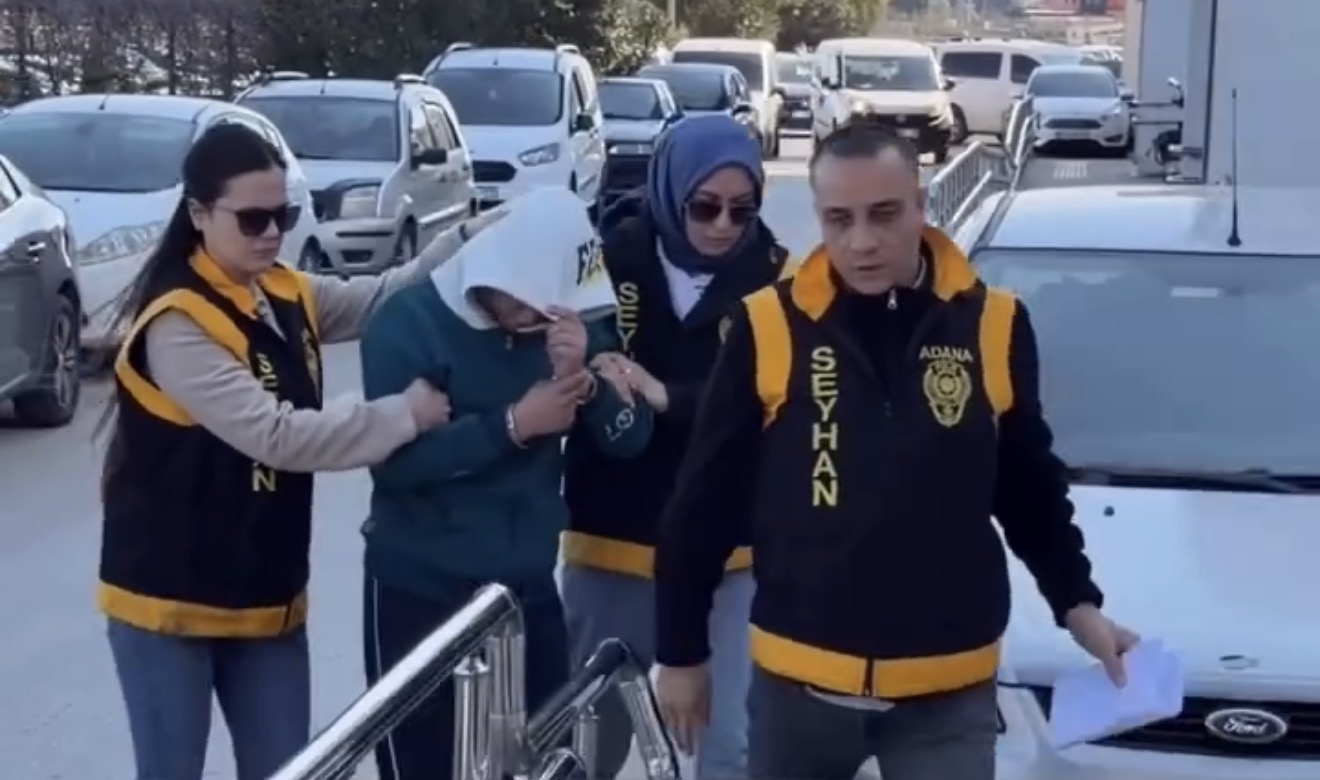 Adana’da Bir Kadın Tartıştığı Eşini Bıçakla Yaraladı! Ardından Tutuklandı 