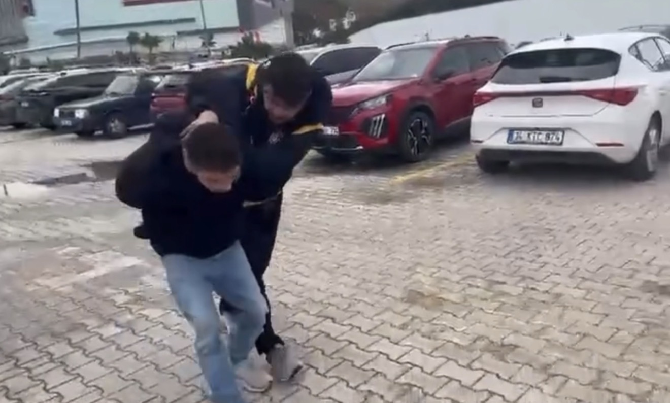 Hatay İskenderun’da Skandal! WC’de Kadınların Görüntüsünü Çeken Şahıs Tutuklandı 