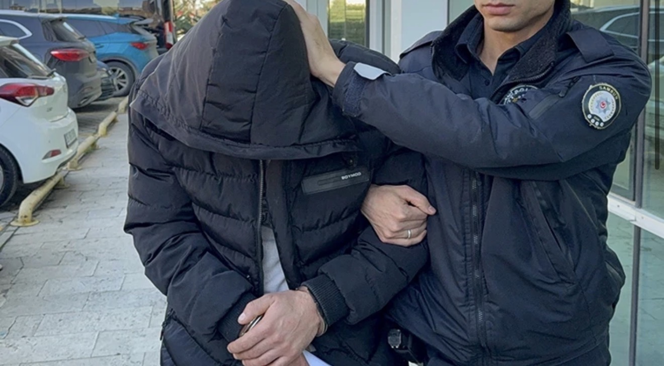 Samsun’da Akıllara Durgunluk Veren Olay! Eşi Hastanede Doğum Yaparken, 14 Yaşındaki Çocuğa Tacizden Tutuklandı 