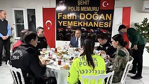 Vali Kemal Çeber, Özel Harekat Polisleriyle İftarda Buluştu 
