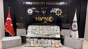 Van’da uyuşturucu operasyonu! 68,5 kilo skunk ele geçirildi 