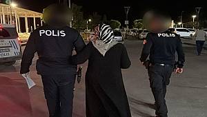 Anneler Günü'nde 80 yaşındaki annesini darp etti