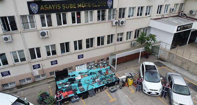 Bursa'da 2 bin polisle dev hırsızlık operasyonu...O anlar kamerada 20 gözaltı