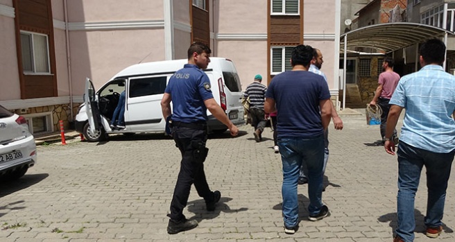 Definecilere polisten şok baskın