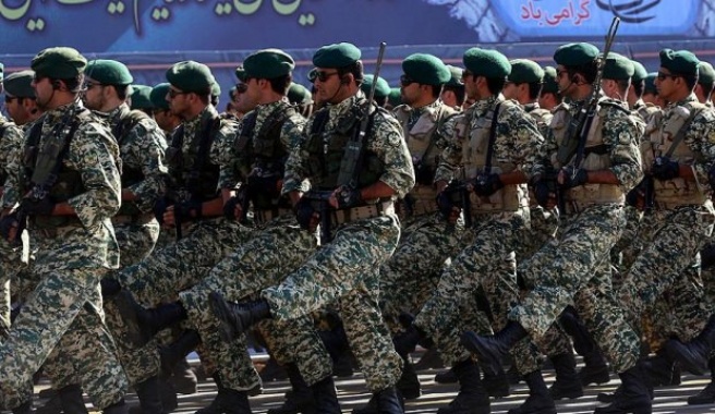İran'da asker ateş açtı! 3 polis hayatını kaybetti
