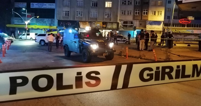 İstanbul'da molotof kokteyli saldırı polisi harekete geçirdi