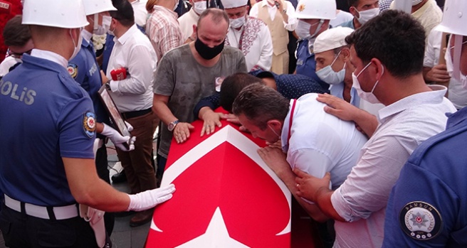 Kazada şehit olan polis memuru son yolculuğuna uğurlandı