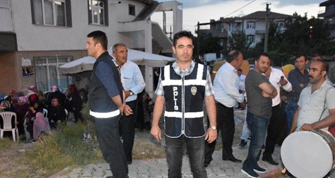Magandalara karşı her düğüne bir polis