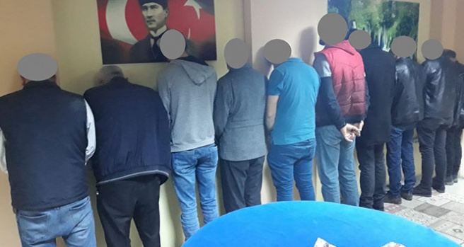 Polis kumarhaneye böyle girdi
