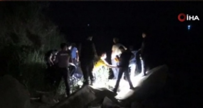 Polis memurunun dikkati genç kızı hayata bağladı