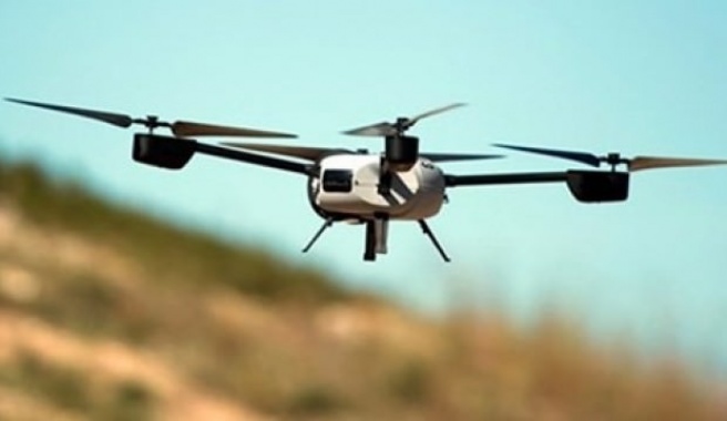 Polis merkezinin bahçesine drone düştü