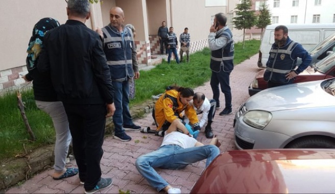 Polise yakalanmamak için 5. kattan atladı