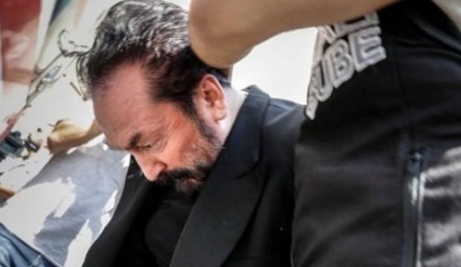 Polisi vur emrini Adnan Oktar vermiş