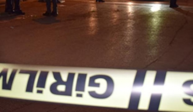 Polisin dur ihtarına uymadı, yayaların arasında daldı!