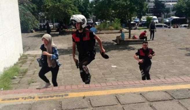 Polisler zamanla yarıştı! Son anda...