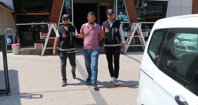 Sahte ehliyetle kiraladığı otomobilleri çalan hırsız polise yakalandı