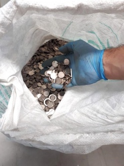 Sahte Euro ve Silah Üreten 1'i Polis 10 Kişi, Gözaltına Alındı