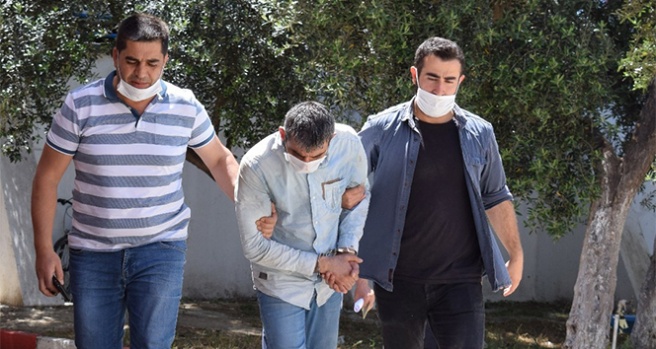 Sahte polis, gerçek polisi görünce ne yapacağını şaşırdı