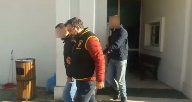 Sahte polisler çocukları gasp etti
