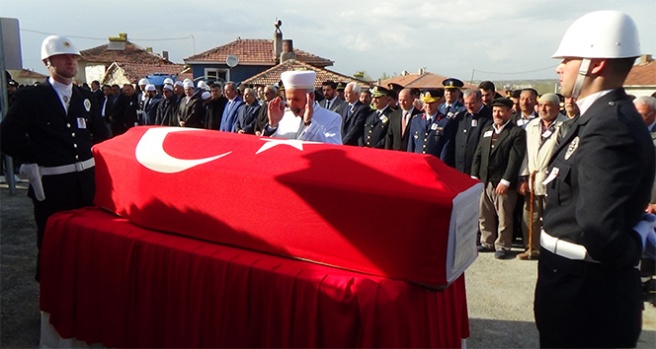 Şehit polis son yolculuğuna uğurlandı