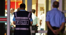 14 bin 500 doları dolandırıcılara kaptırmaktan polis kurtardı