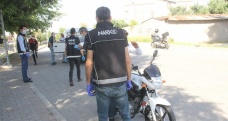 Adana'da bir mahalle 400 polisle 5 gün boyuncu uyuşturucu ablukasına alındı