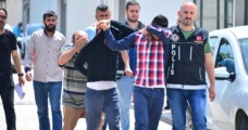 Adana'da Gözaltına Alınan Torbacıdan Gazeteciye: Güzel Çek Televizyona Çıksın