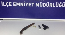 Balıkesir'de polis 13 aranan şahsı yakaladı