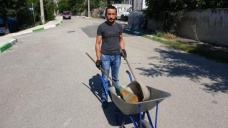 Belediye temizlik görevlisi bulduğu 400 lirayı polise teslim etti