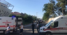 Diyarbakır’da zırhlı polis aracına EYP ve silahlı saldırı: 4 yaralı