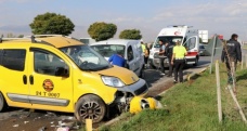 Erzincan’da trafik kazası: 2’i polis 3 yaralı